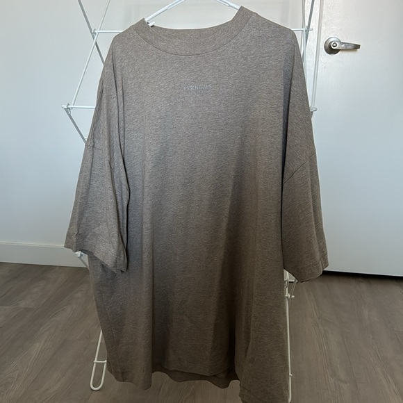 Men’s oversized Essentials T-shirt - Picture 2 of 5